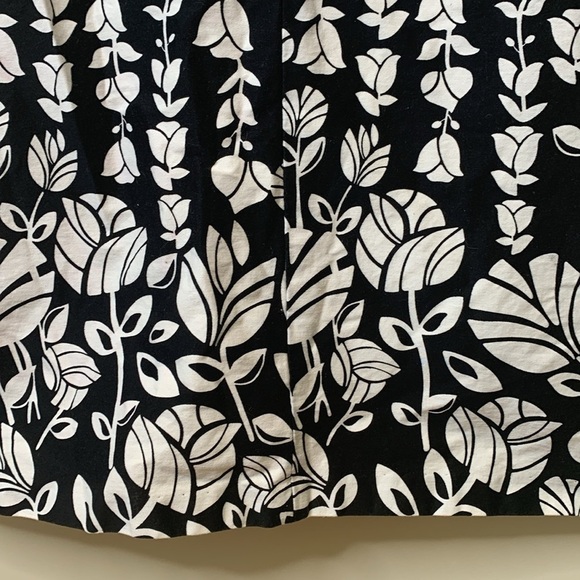 AGB | Black White Floral Spaghetti Strap Peekaboo Bow Hidden Zip Sheath Dress 16 - Picture 13 of 16